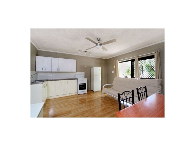 4/2 Mcpherson Street, Edge Hill QLD 4870