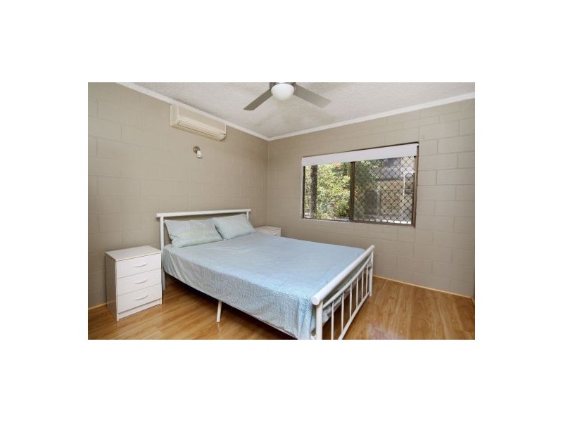 4/2 Mcpherson Street, Edge Hill QLD 4870