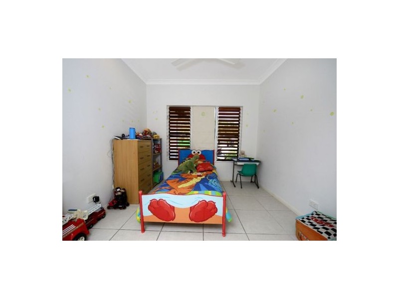 7 Sago, Palm Cove QLD 4879