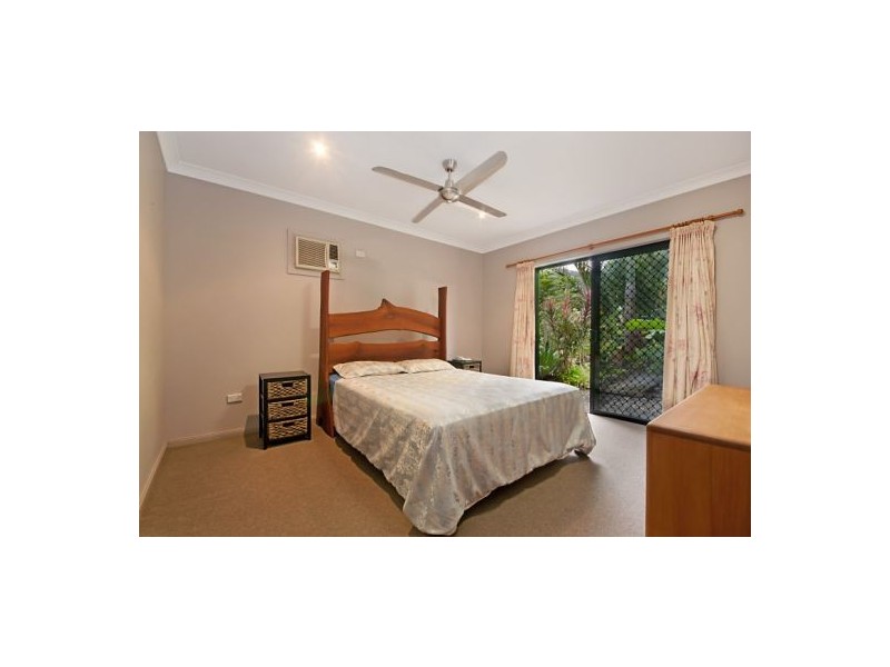 32 Altona Street, Bentley Park QLD 4869