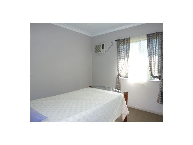 32 Altona Street, Bentley Park QLD 4869