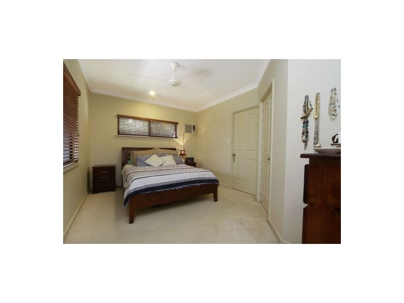 7 Venice Close, Kewarra Beach QLD 4879