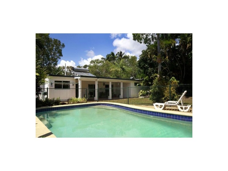 50 Endeavour Road, Clifton Beach QLD 4879