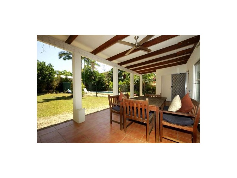 50 Endeavour Road, Clifton Beach QLD 4879