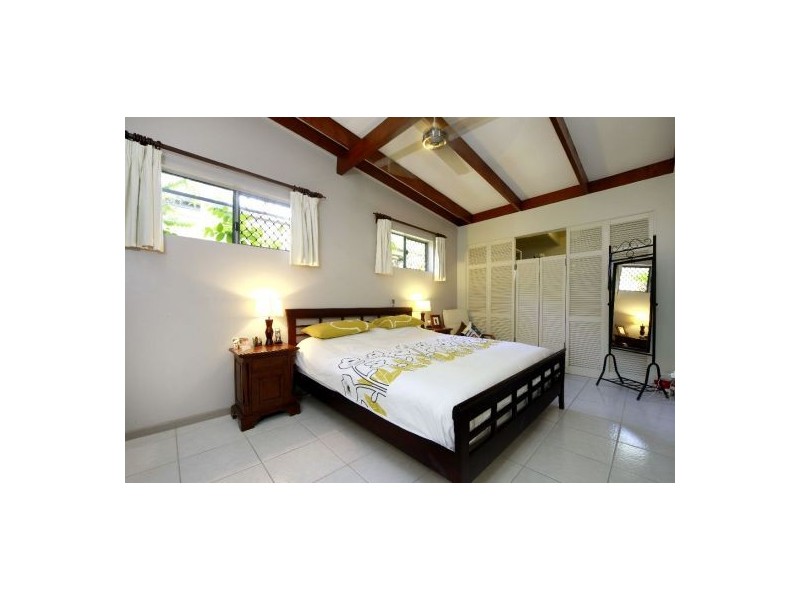 50 Endeavour Road, Clifton Beach QLD 4879