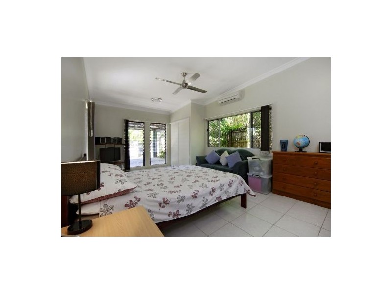 50 Endeavour Road, Clifton Beach QLD 4879