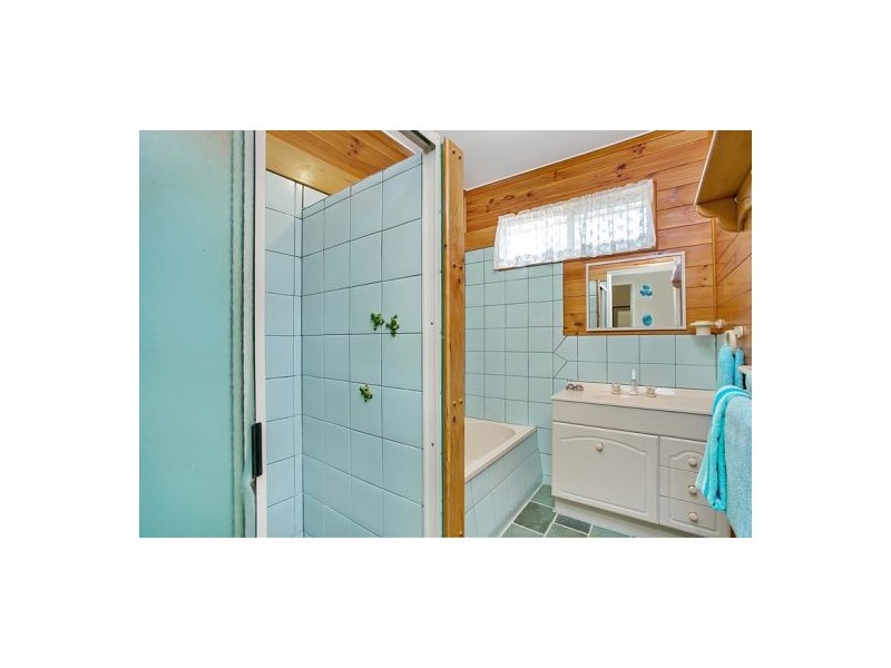 19 Woomera Street, Bayview Heights QLD 4868