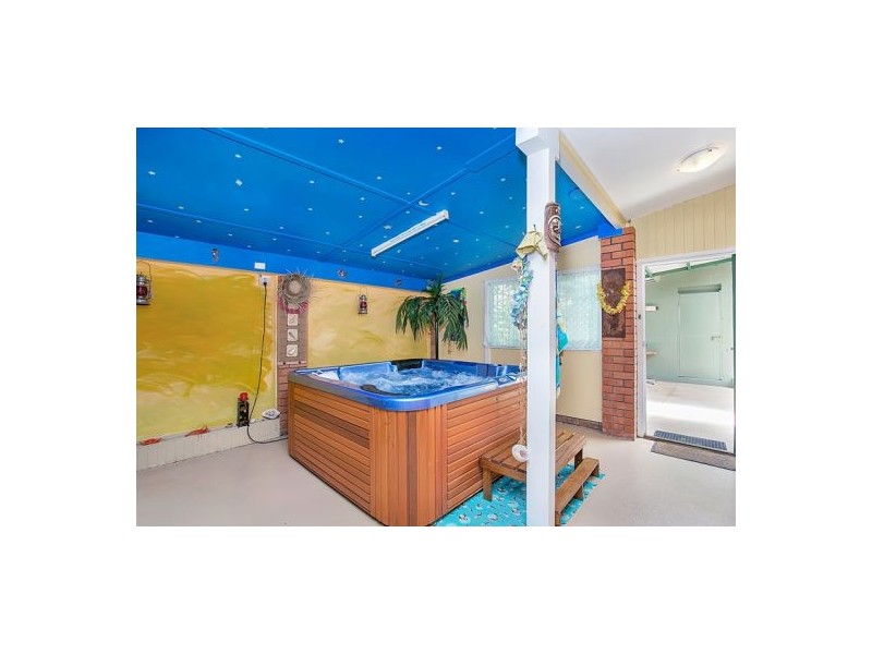 19 Woomera Street, Bayview Heights QLD 4868