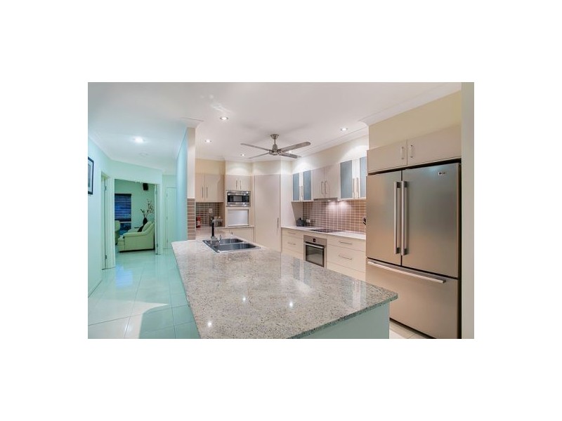 6 Saunders Court, Clifton Beach QLD 4879