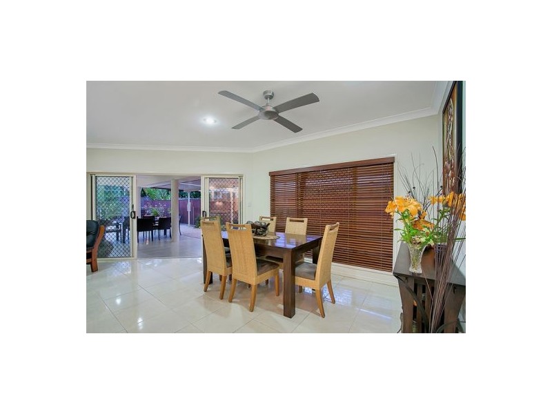 6 Saunders Court, Clifton Beach QLD 4879