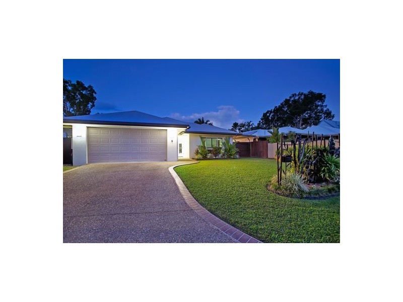 6 Saunders Court, Clifton Beach QLD 4879