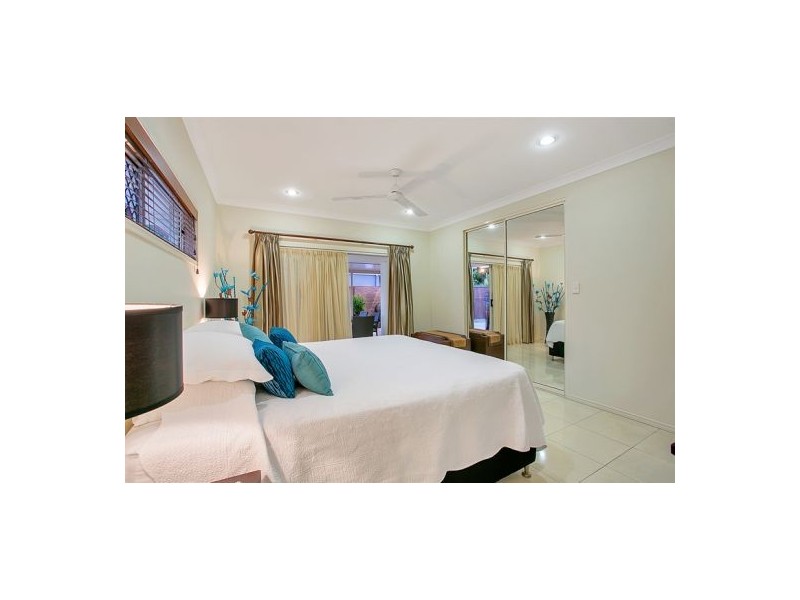 6 Saunders Court, Clifton Beach QLD 4879