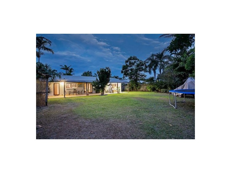 5 Manly Close, Kewarra Beach QLD 4879