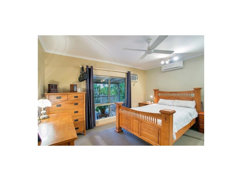5 Manly Close, Kewarra Beach QLD 4879