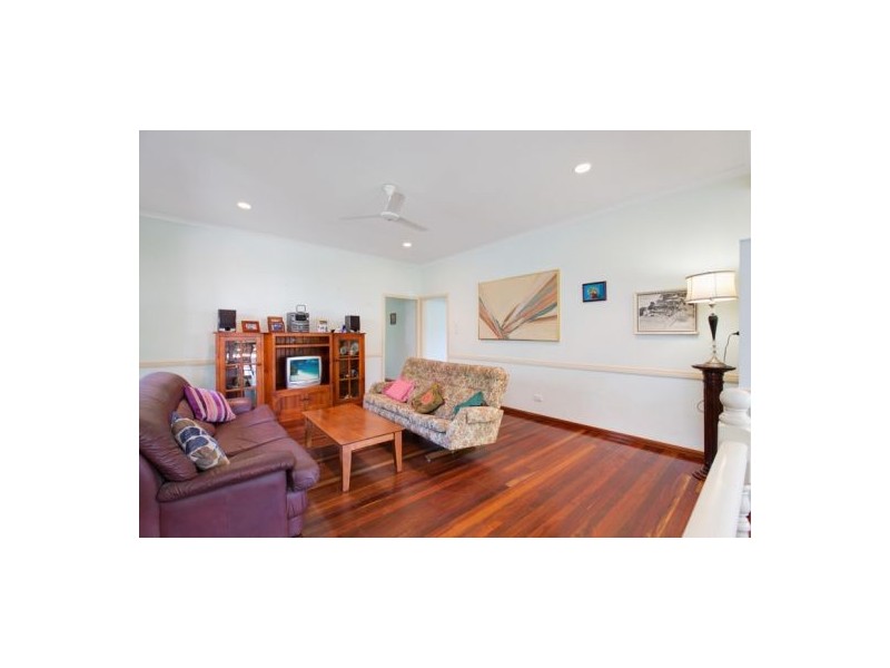 50 Christensen Street, Machans Beach QLD 4878