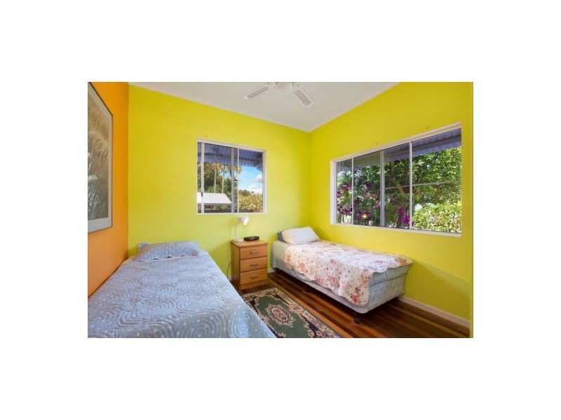 50 Christensen Street, Machans Beach QLD 4878