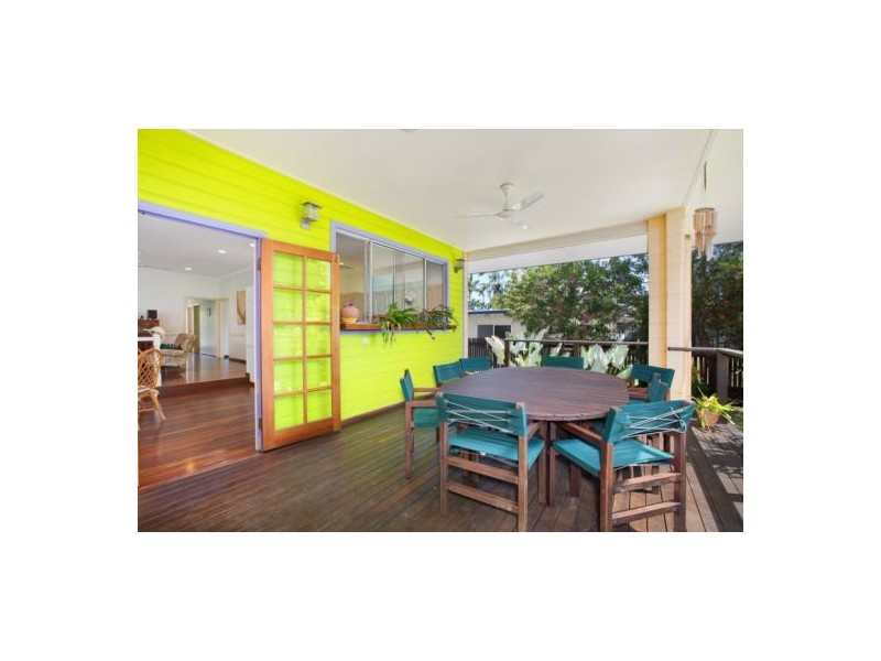 50 Christensen Street, Machans Beach QLD 4878