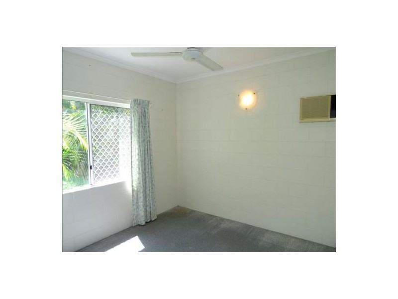 14 Kangaroo Street, Bentley Park QLD 4869