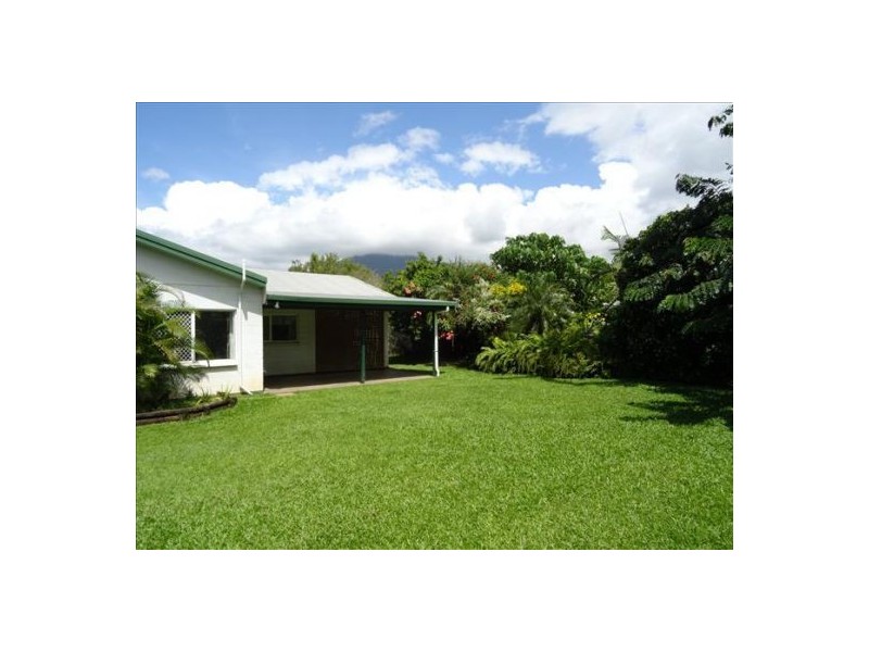 14 Kangaroo Street, Bentley Park QLD 4869