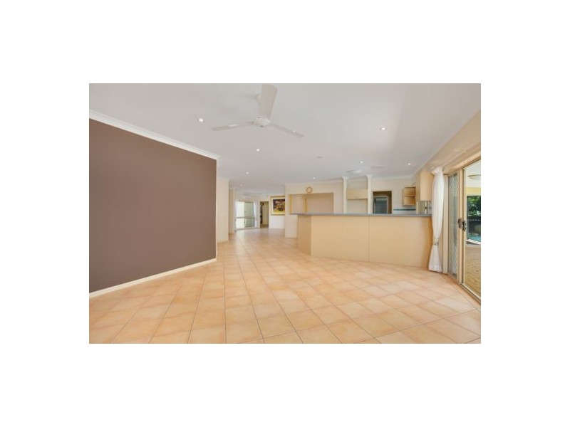 10 Staten Close, Mount Sheridan QLD 4868