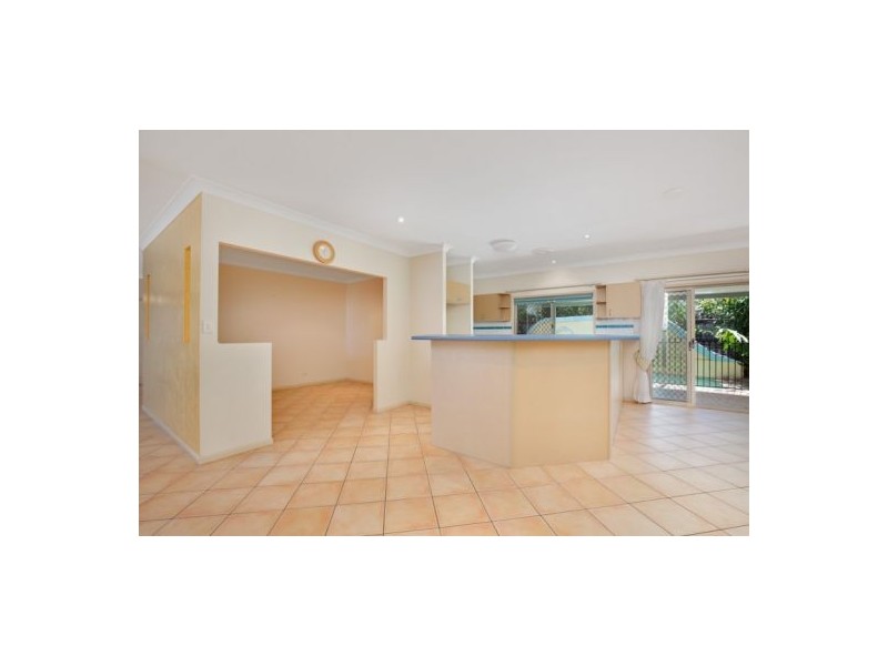 10 Staten Close, Mount Sheridan QLD 4868
