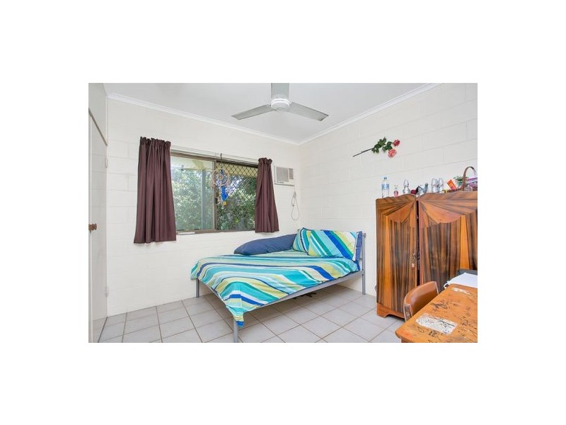 8 Pearl Cl, Bayview Heights QLD 4868