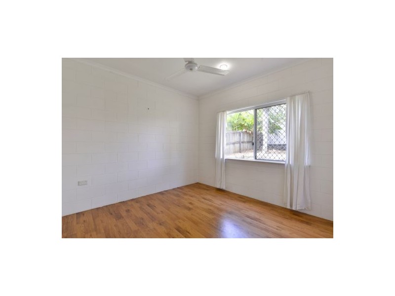 60 Barnard Drive, Mount Sheridan QLD 4868