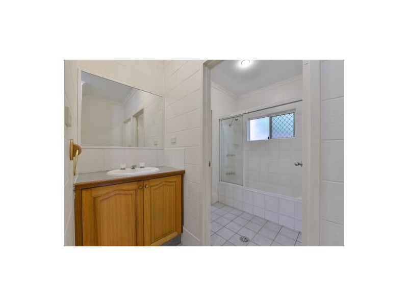 60 Barnard Drive, Mount Sheridan QLD 4868