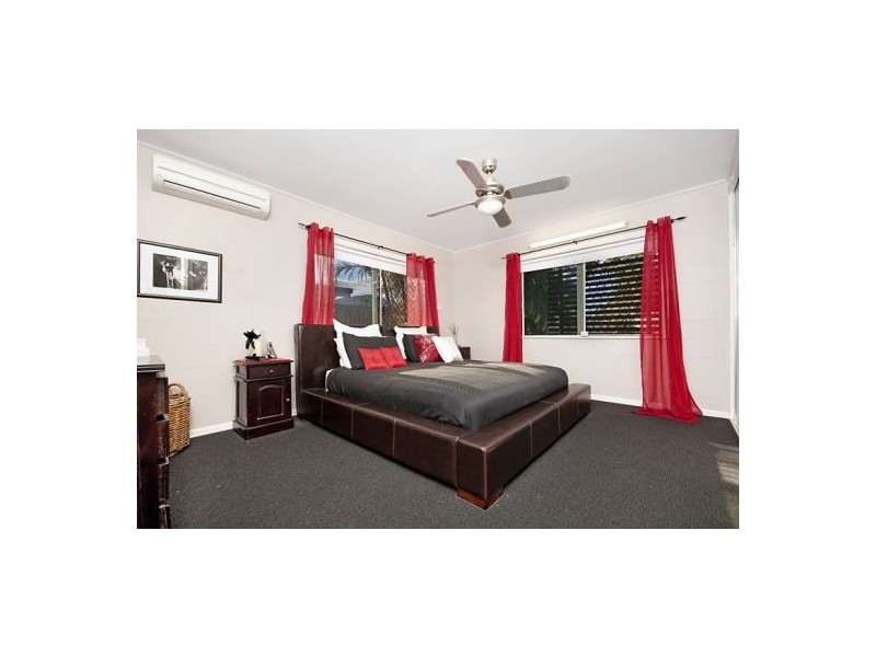 13 Woomera Street, Bayview Heights QLD 4868