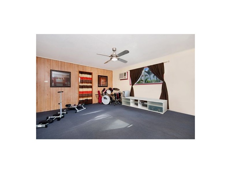 13 Woomera Street, Bayview Heights QLD 4868