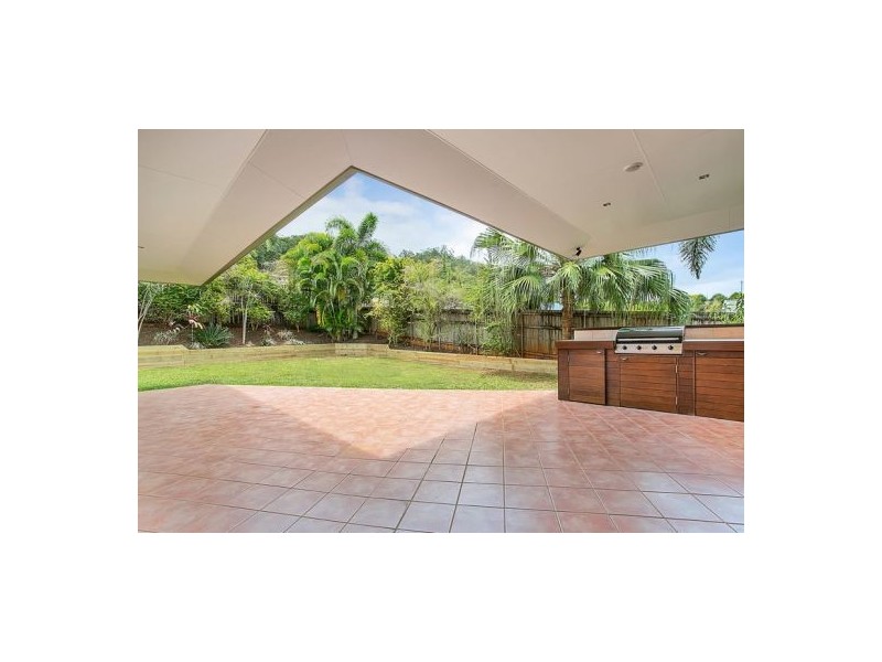 1 Araminta St, Bentley Park QLD 4869