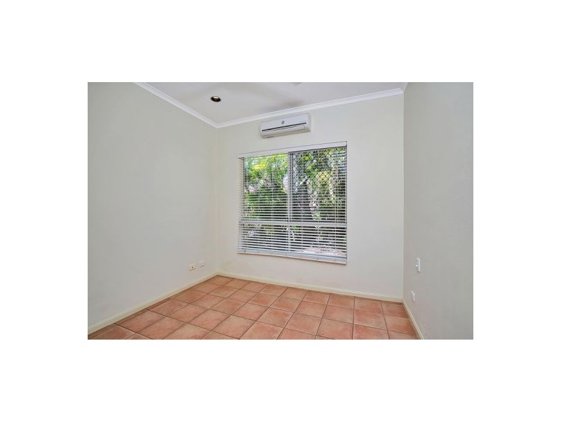 1 Araminta St, Bentley Park QLD 4869