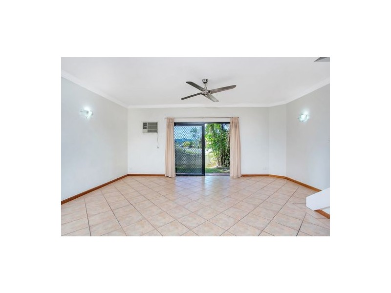 9/9-11 Margaret Street, Redlynch QLD 4870