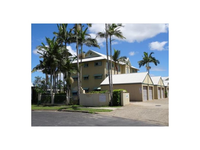 2/7 Cavanagh Street, Woree QLD 4868