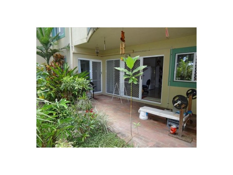 2/7 Cavanagh Street, Woree QLD 4868