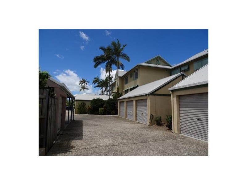 2/7 Cavanagh Street, Woree QLD 4868
