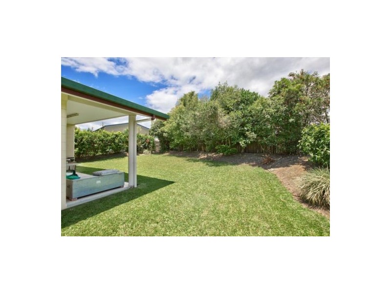 1&2/5 Coolabah Close, White Rock QLD 4868