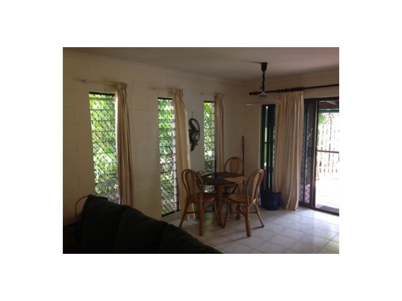 10 Carbeen Close, Holloways Beach QLD 4878