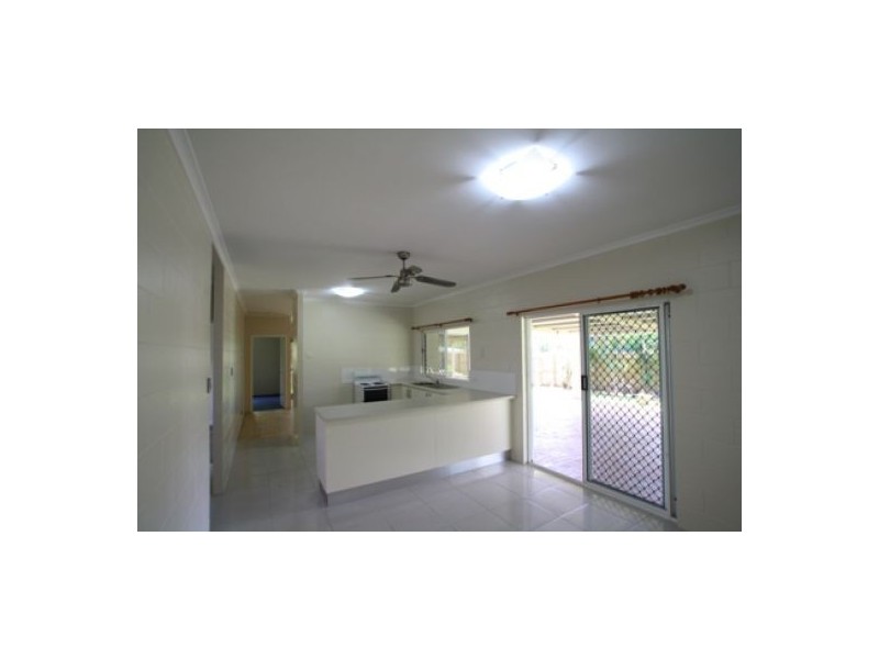 15 Hay Street, Mount Sheridan QLD 4868