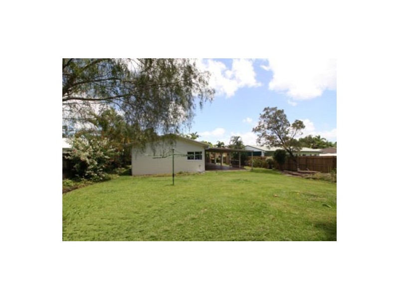 15 Hay Street, Mount Sheridan QLD 4868