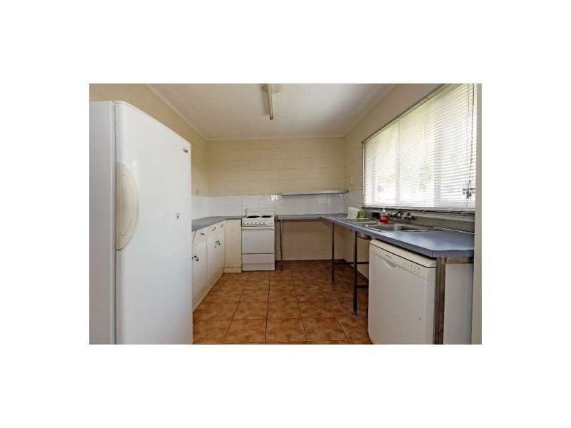 28 Murchison St, Whitfield QLD 4870