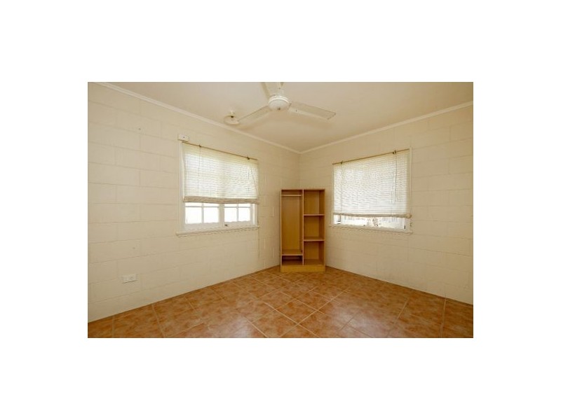 28 Murchison St, Whitfield QLD 4870