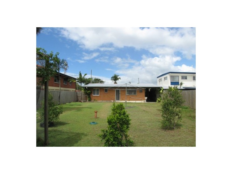 24 Hogan Street, Westcourt QLD 4870