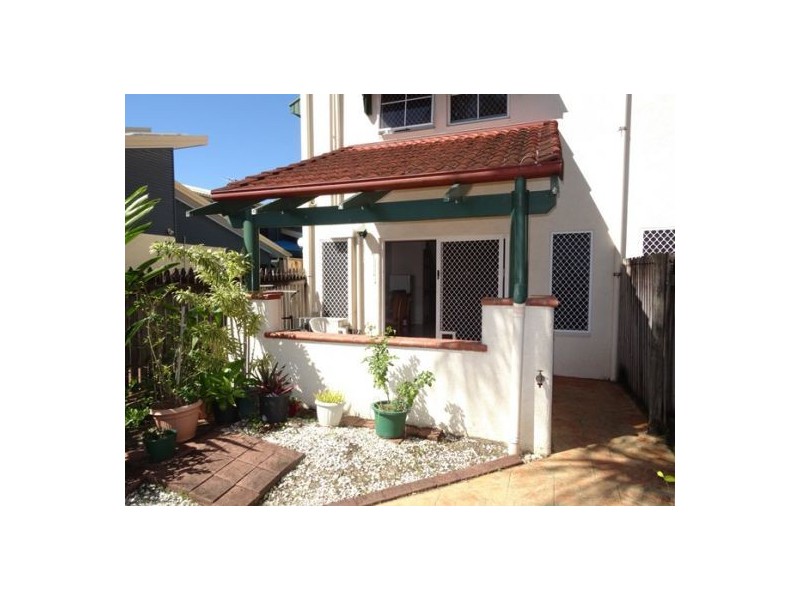 1/5 Herries Street, Earlville QLD 4870