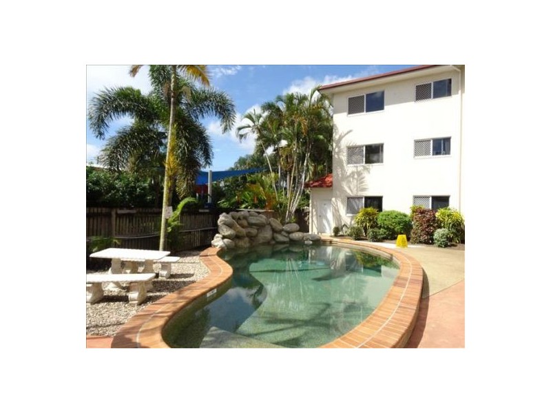 1/5 Herries Street, Earlville QLD 4870