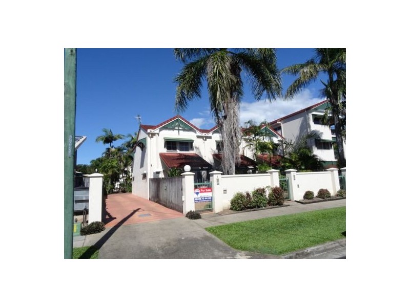 1/5 Herries Street, Earlville QLD 4870