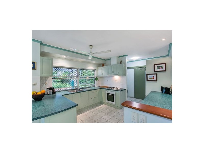 5 Mangano Close, Brinsmead QLD 4870