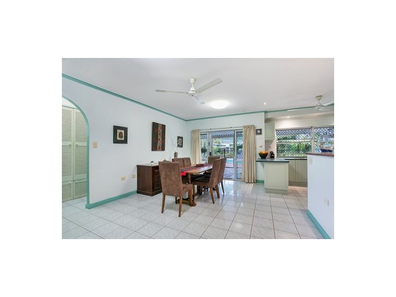 5 Mangano Close, Brinsmead QLD 4870
