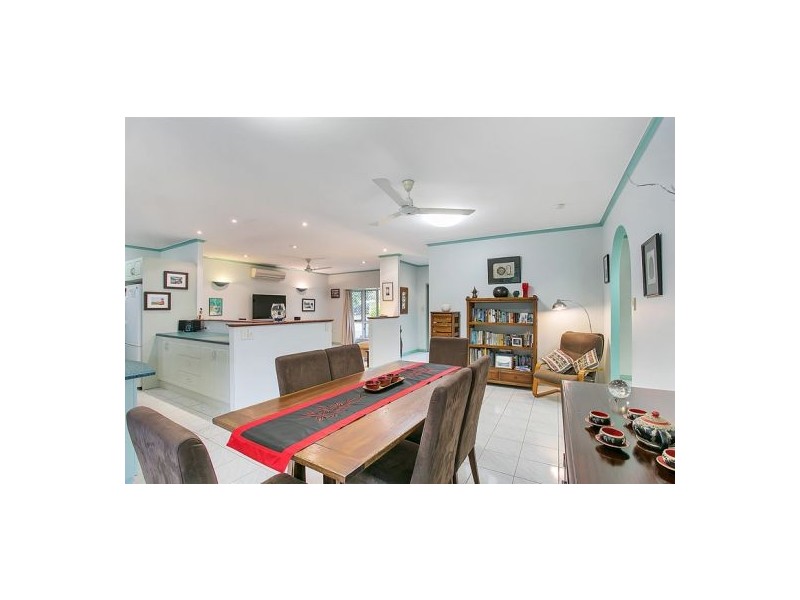 5 Mangano Close, Brinsmead QLD 4870