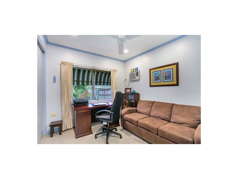 5 Mangano Close, Brinsmead QLD 4870